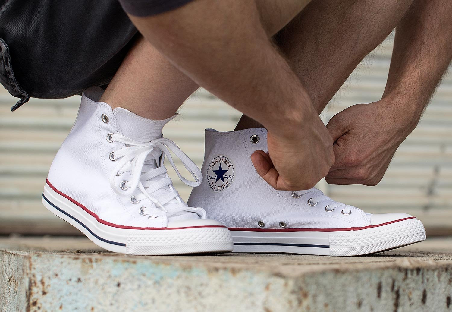 Converse Womens Chuck Taylor All Star HI Sneakers
