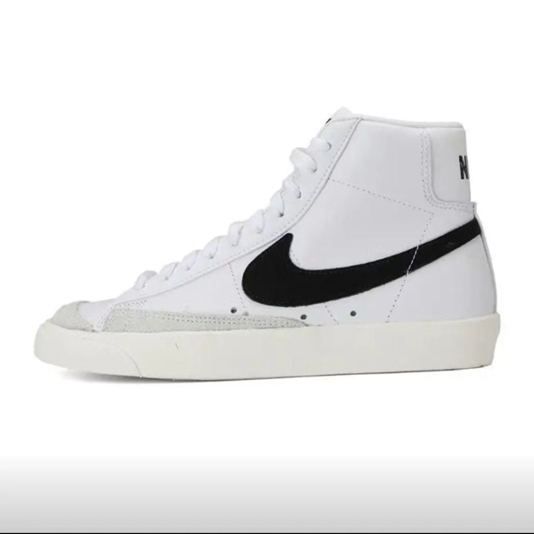 Nike Unisex Adult Blazer Mid 77 Vintage