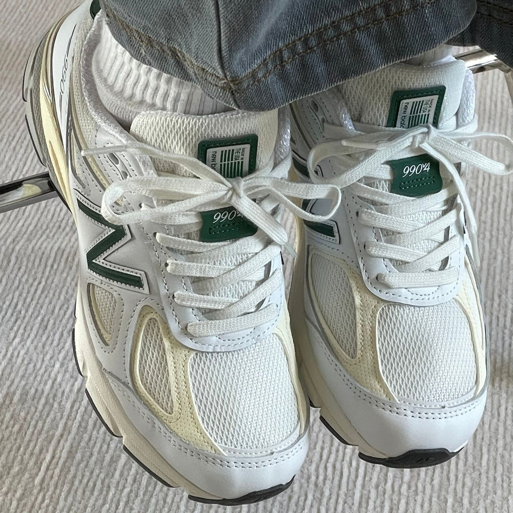 New Balance  FuelCell 990 V6